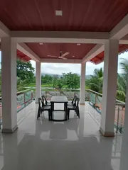 Lawn Courtyard Patio thumbnail
